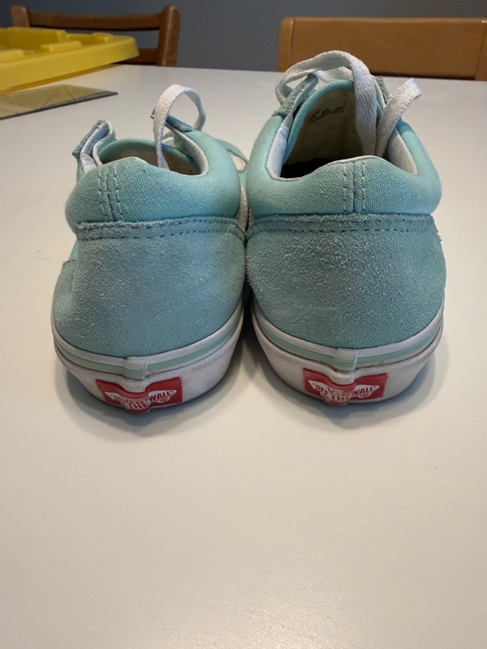 Vans Old Skool Sneakers in Light Teal and White Suede/Canvas NWOB Sz 6 youth - Picture 5 of 6